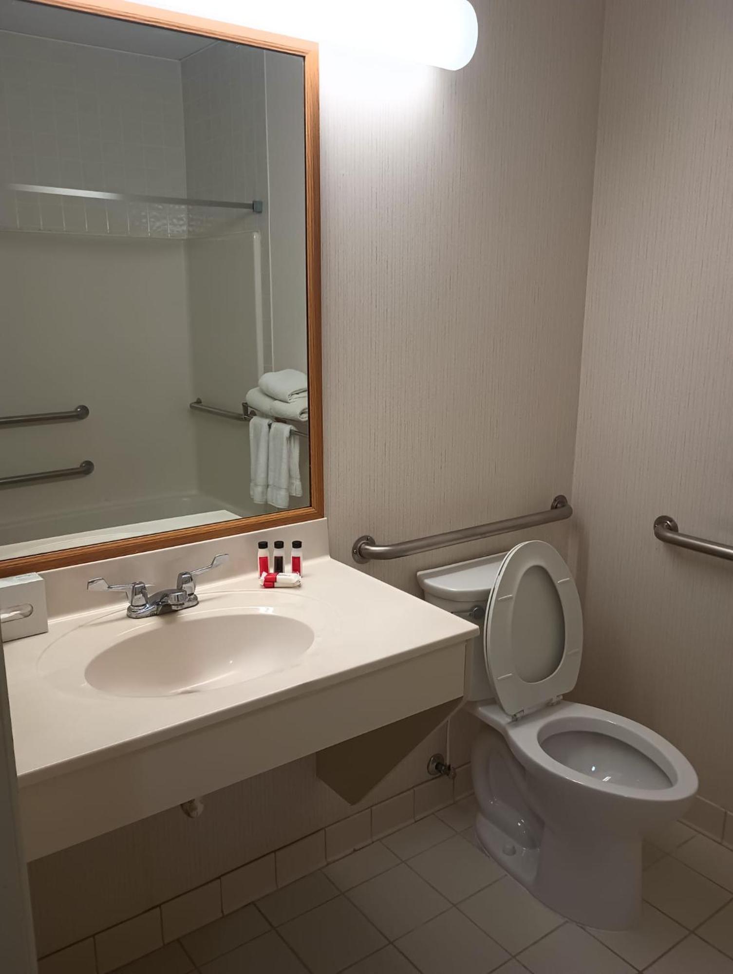 ביסמרק Miriam Hotel מראה חיצוני תמונה